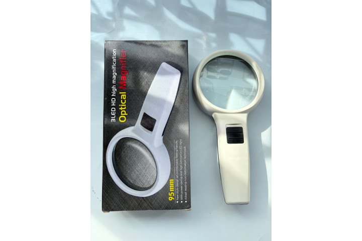 Лупа 3LED HD high Optical Magnifier 95 мм (с подсветкой) Лупа 3LED HD high Optical Magnifier 95 мм (с подсветкой)